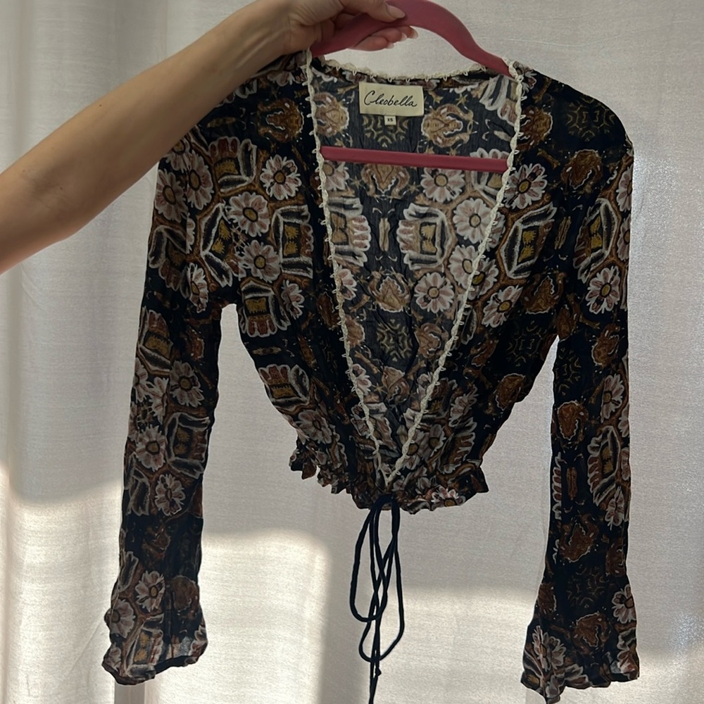 Vintage Top - low cut and bell sleeves